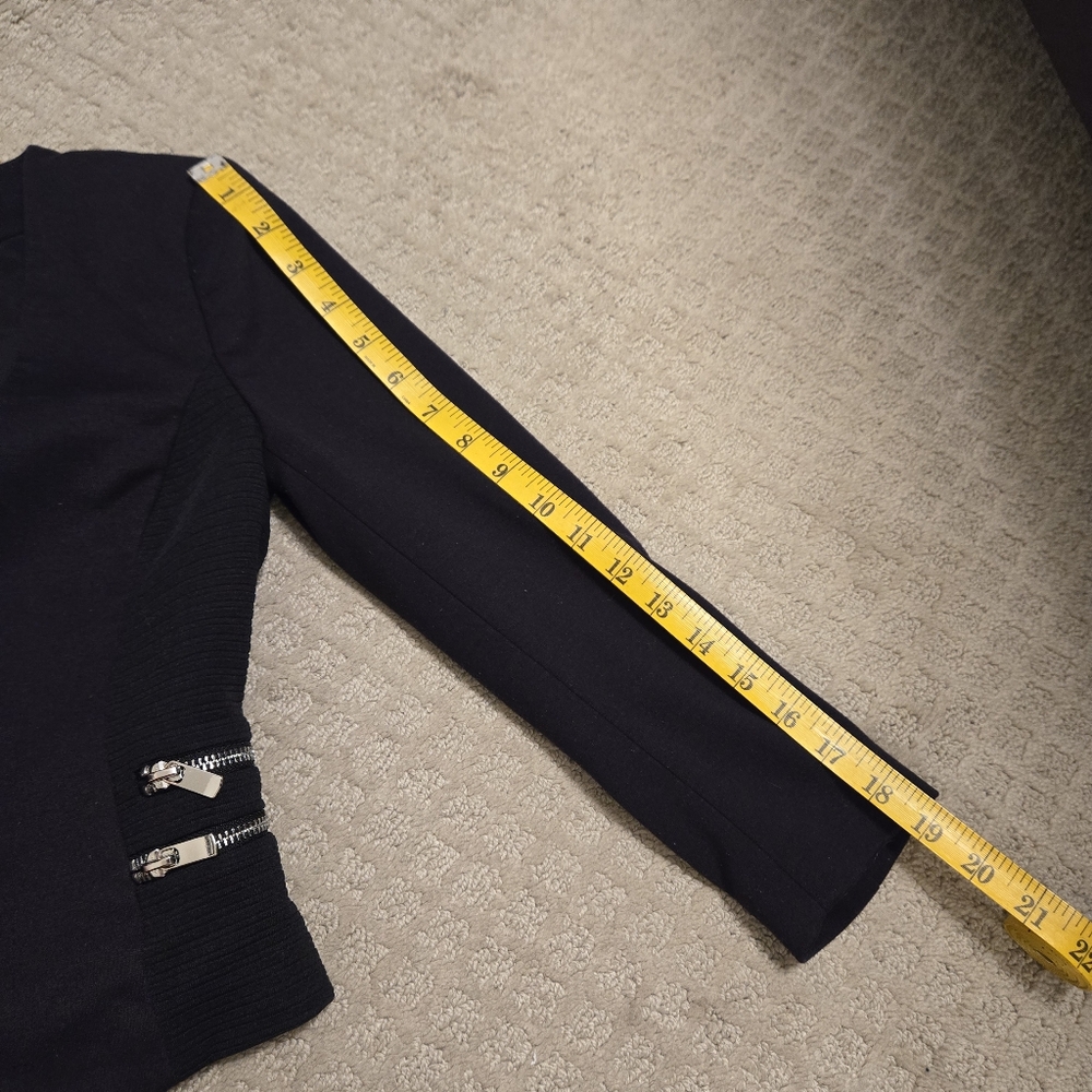 H&M Navy Blazer - Picture 3 of 8